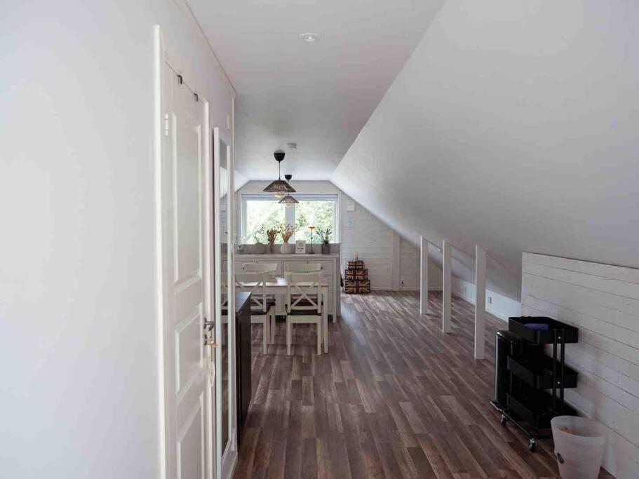 A Lovely Bright Apartment With It'S Own Entrance คุงส์บักกา ภายนอก รูปภาพ