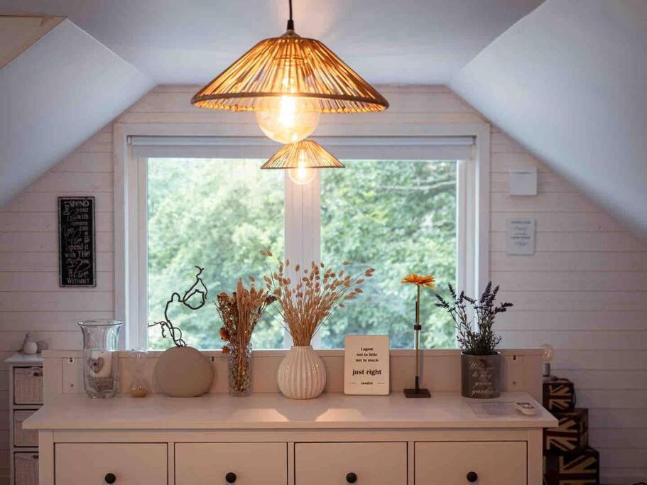 A Lovely Bright Apartment With It'S Own Entrance คุงส์บักกา ภายนอก รูปภาพ