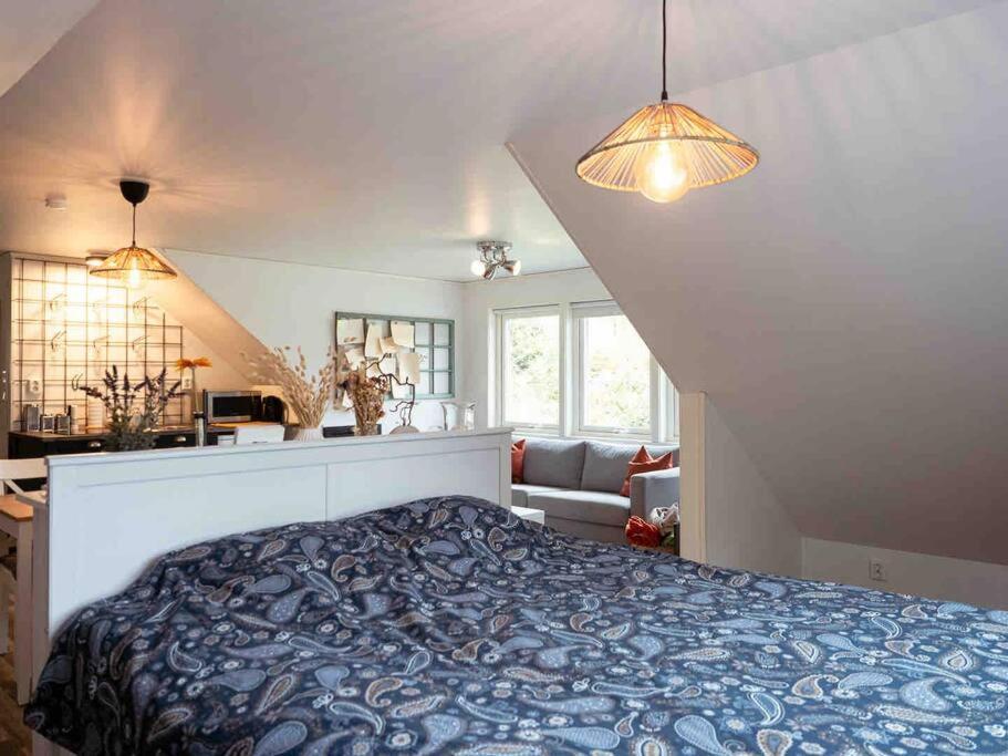 A Lovely Bright Apartment With It'S Own Entrance คุงส์บักกา ภายนอก รูปภาพ